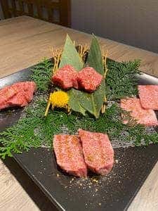 にくといろ