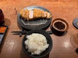 とんかつ ここまでやるか。