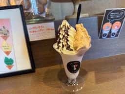 GELATERIA SAKURA