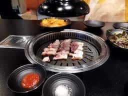 熟成肉専門店 ヨプの王豚塩焼 道頓堀店