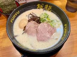 とんこつラーメン 博多風龍 新宿東口店