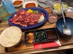 焼肉ばーる やま龍