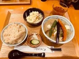 とん汁と玄米の店檍食堂