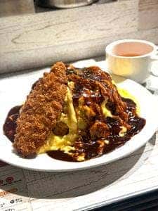 男のオムライス EGG BOMB