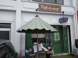Cafe de minette