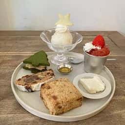 たべものと日用品 WAO