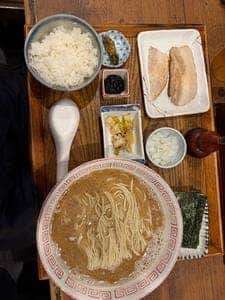 炭火焼濃厚中華そば 奥倫道