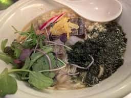 立ち呑みとラーメン れんげ