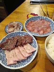 炭火焼肉じゃけぇ 十三東店