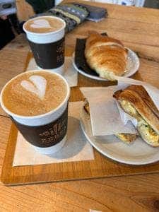ZEBRA Coffee&Croissant 稲城中央公園店