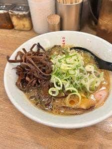 博多豚骨醤油らーめん ウチダヤ