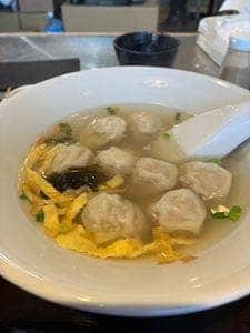 灯龍ワンタン