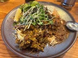 こちら春日部市学校どおり前カレー屋