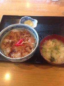 食事と民宿 八幡