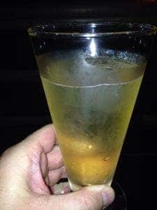 コーナーストーン