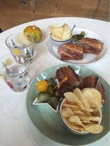 カフェ＆ショップ TREEHOUSE