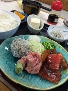 どんぶりや 呉服町店