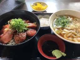 手打ちうどん 自家製麺 まるよし