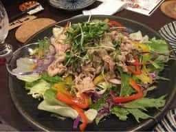 器とお酒と手作り料理のお店 しゅえっと