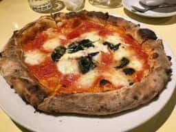 薪窯焼きピッツァ ウッデンシップ