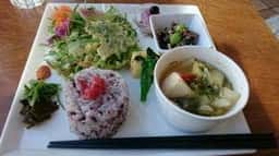 RIZZA & RIZZA CAFE