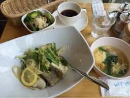 ごろん