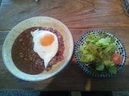 カフェ プリュス エフ