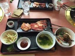 焼肉 蔵 山室店