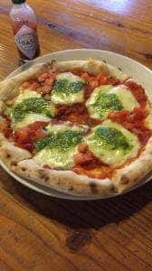 石窯ピザ かないし