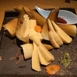 夜咄 にのまる
