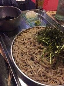 地下達