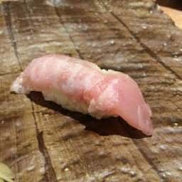 八志希