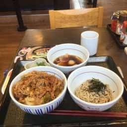 なか卯 1国八幡美濃山店