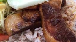 ベーカリーカフェ どんどん