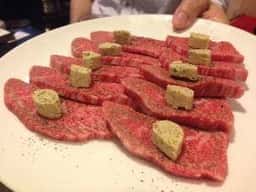 花田流焼肉 炭家