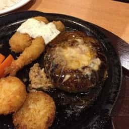 ガスト イオン半田店