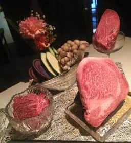 炭火焼肉栄亭
