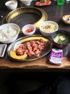 焼肉菜包 朴然 運動公園通店
