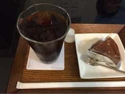 カフェ エニシダ