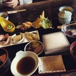 平山温泉 湯の蔵 お食事処わらじ