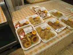 むすんでひらいて マルショク不知火店