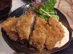 グロリア 東照ビル店