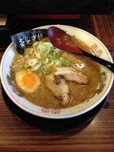 白馬童子 高井田店