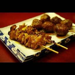 丸八やきとりチェーン店 平和通り支店