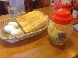 コメダ珈琲店 忠次店