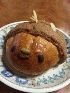 クリスベーカリー