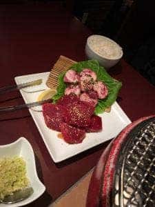 焼肉べこまる