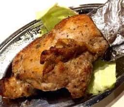 骨付鳥、からあげ、ハイボール がブリチキン。長岡駅前店