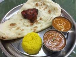 カレーダイニング チーズナン