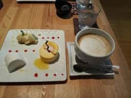 cafe さーどすとーん